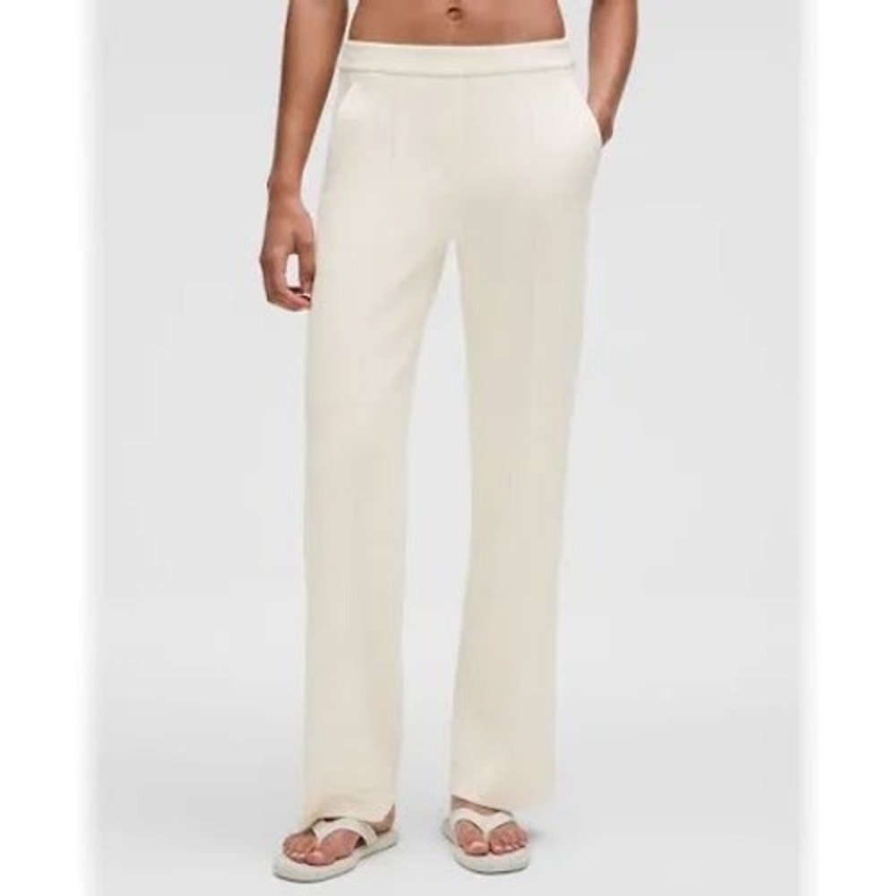 Lululemon Brushed Softstreme Rib Zip Flare 32.5 Pants Bone White Size 2 LW5EUBS